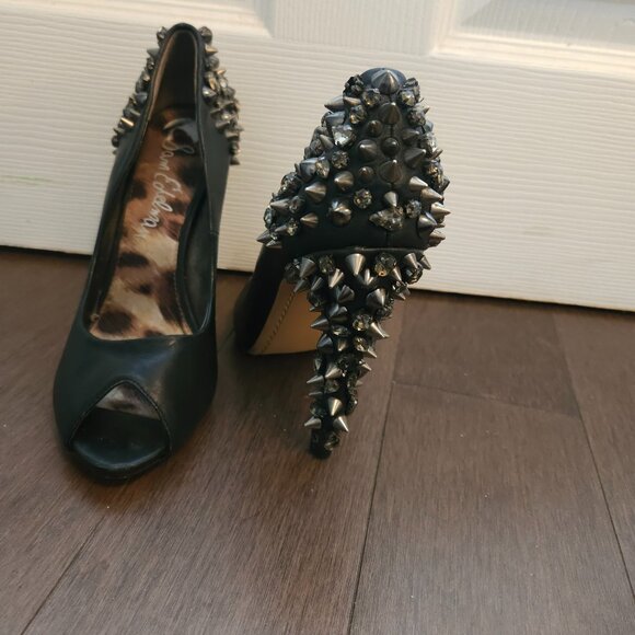 SAM EDELMAN LORISSA SPIKE PUMP - Picture 1 of 6